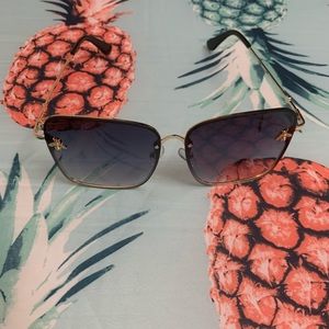 Queen Bee Sunglasses